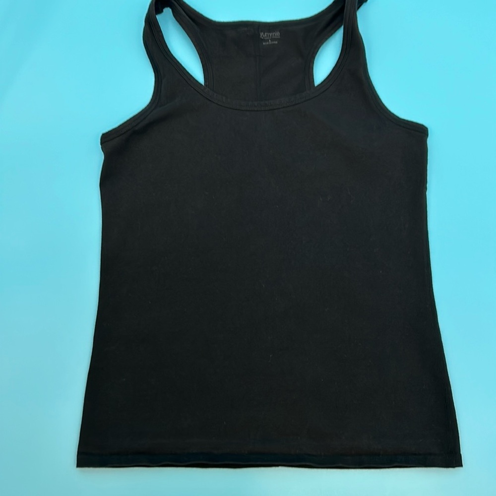 Yummie By Heather Thompson stretchy yoga Top